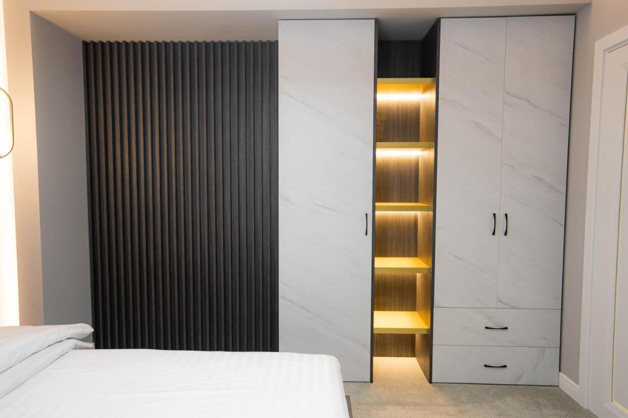 Deluxe Aparthotel Marwell Residence Сучеава Екстериор снимка