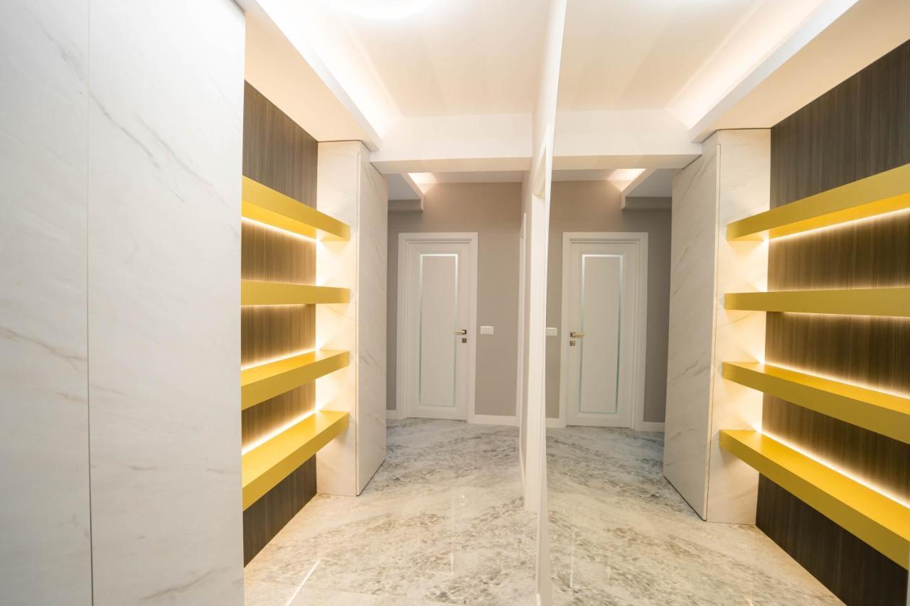 Deluxe Aparthotel Marwell Residence Сучеава Екстериор снимка