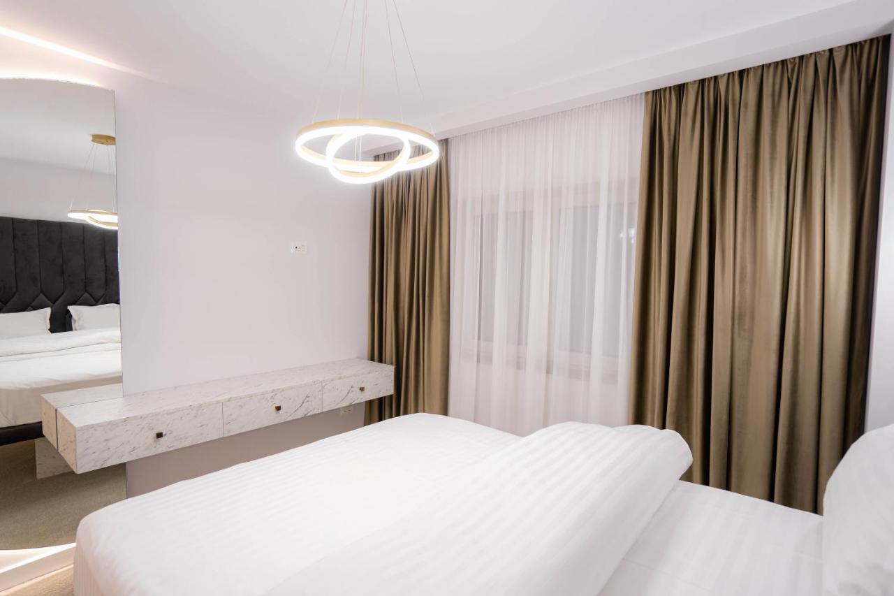 Deluxe Aparthotel Marwell Residence Сучеава Екстериор снимка