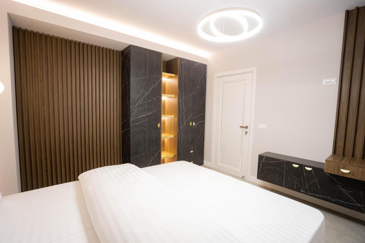 Deluxe Aparthotel Marwell Residence Сучеава Екстериор снимка