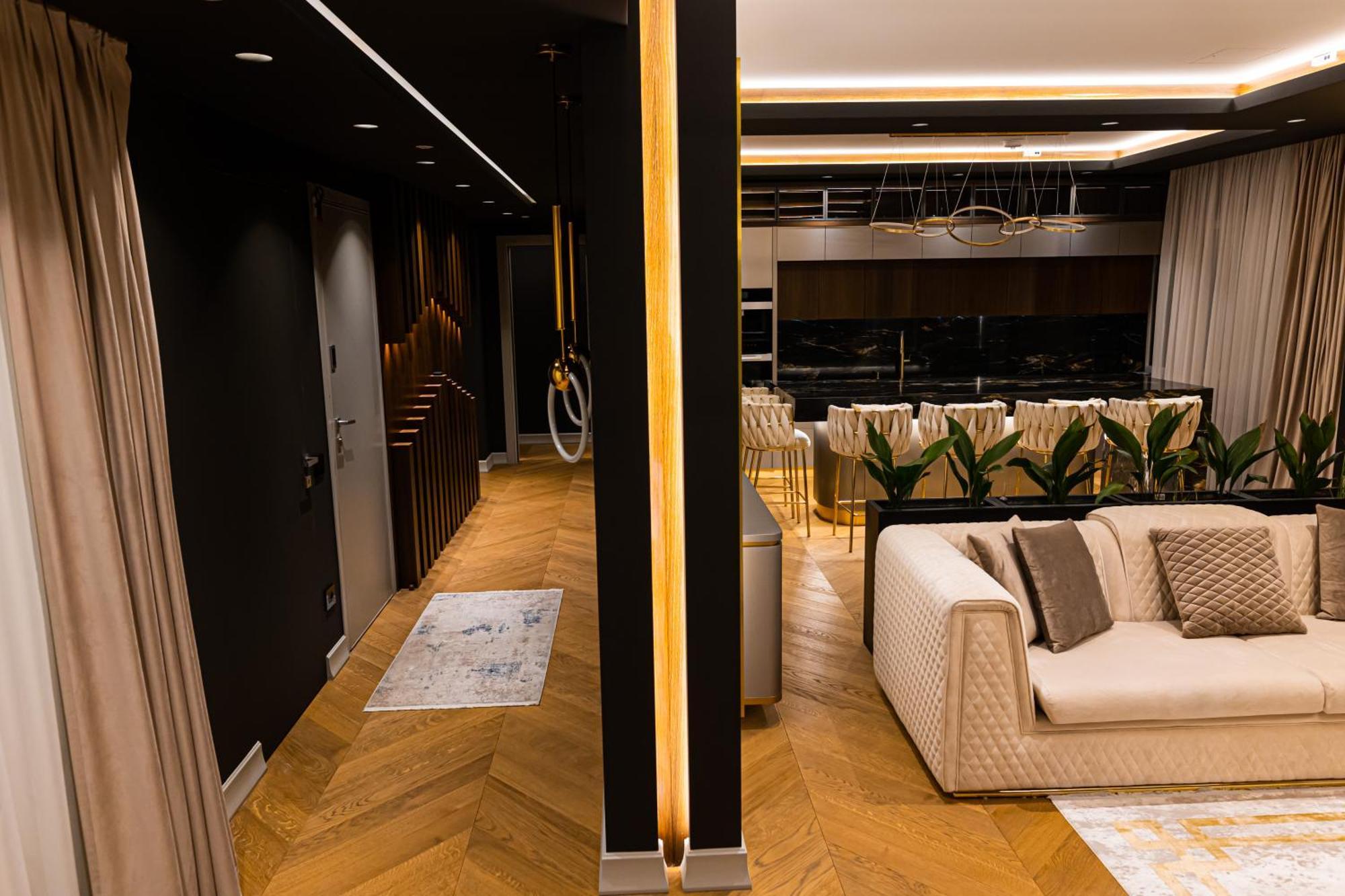 Deluxe Aparthotel Marwell Residence Сучеава Стая снимка